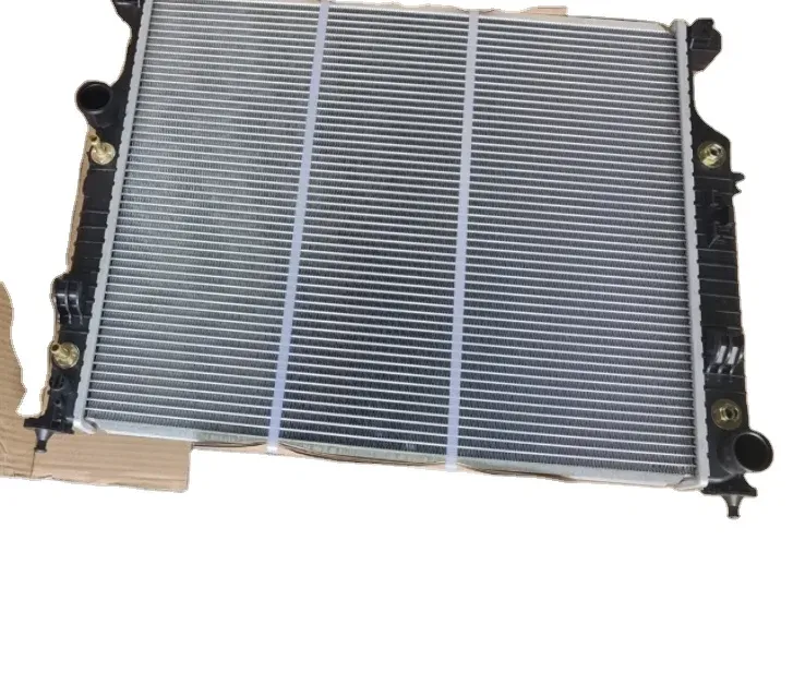 2515000703 A2515000703 W251 W164 Radiator 2515000003 Water Cooler for Mercedes-Benz X164 W164 W251